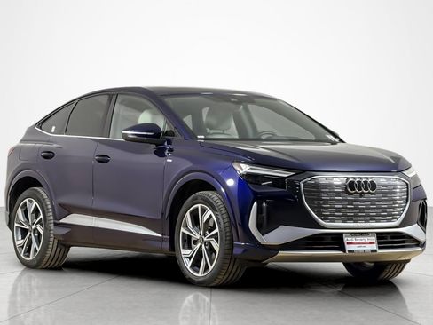 Certified 2023 Audi Q4 e-tron Premium w/ Convenience Package AWD/4WD image 7