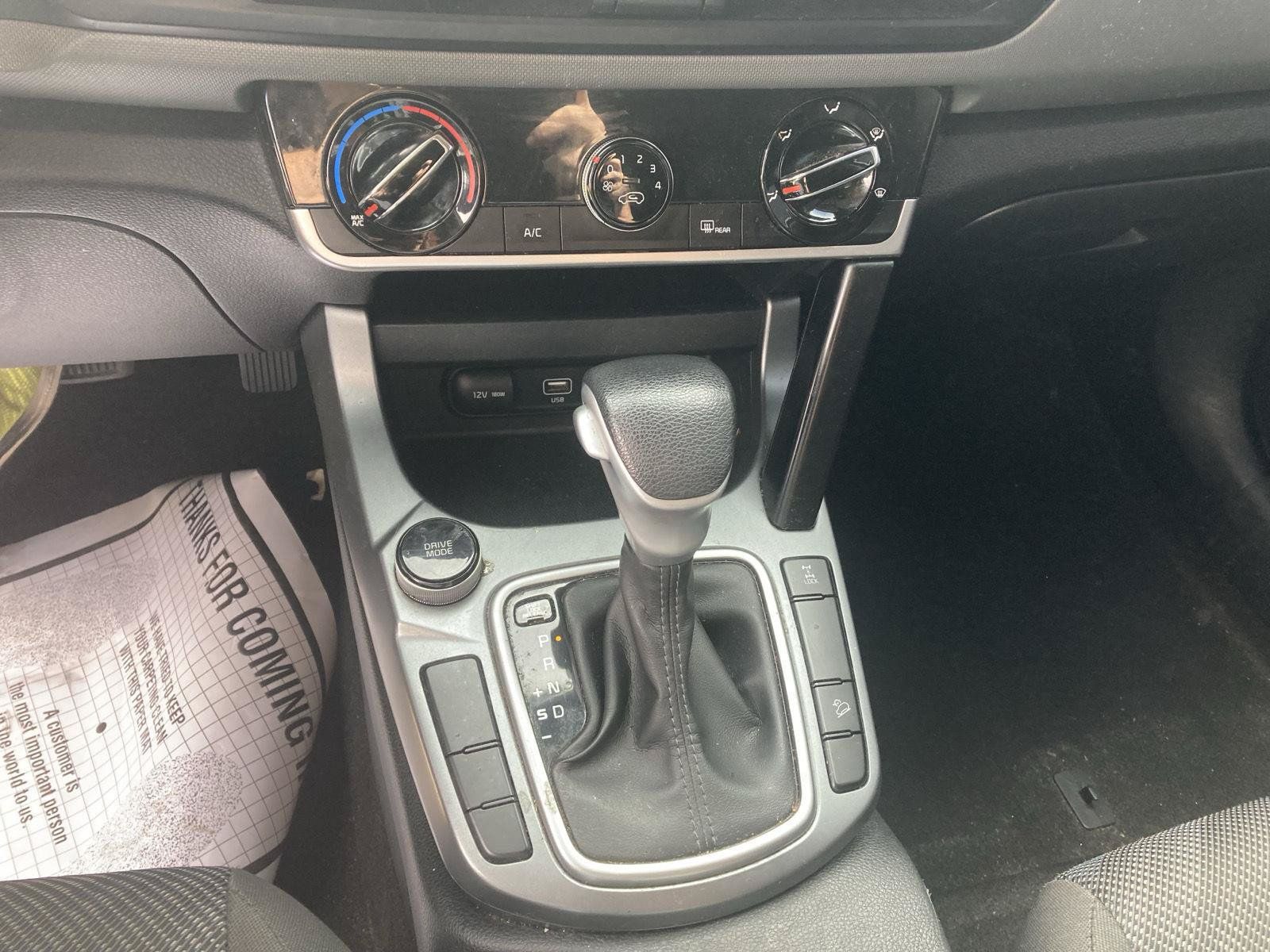 Used 2022 Kia Seltos LX AWD/4WD image 17