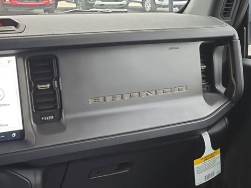 New 2025 Ford Bronco Badlands w/ Sasquatch Package image 30