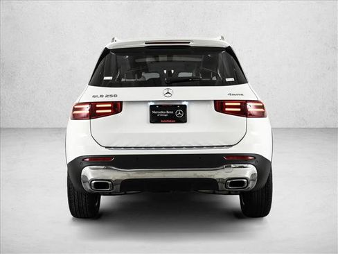 Certified 2024 Mercedes-Benz GLB 250 4MATIC image 7
