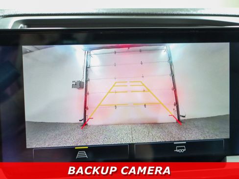 Used 2024 Chevrolet Silverado 3500 LT w/ Convenience Package image 19