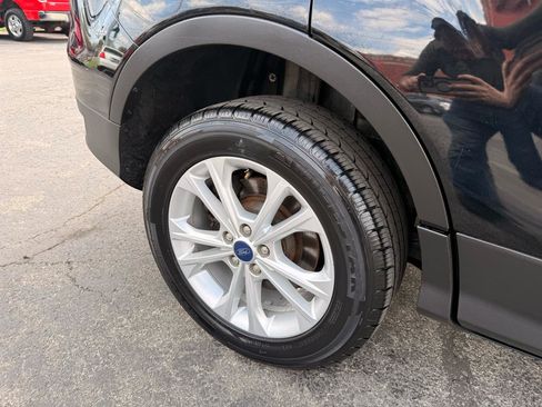 Used 2018 Ford Escape SEL w/ Ford Safe & Smart Package image 9