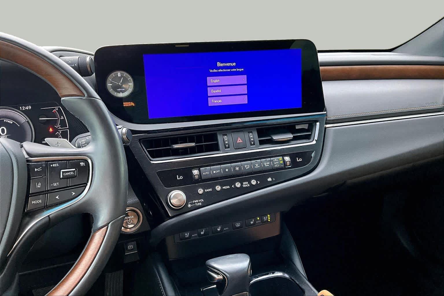 Used 2023 Lexus ES 300h Ultra Luxury w/ Accessory Package (Z2) FWD image 7