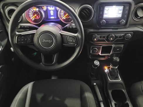 Used 2018 Jeep Wrangler Sport AWD/4WD image 22