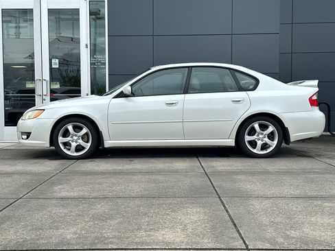 Used 2009 Subaru Legacy 2.5i Limited AWD/4WD image 6