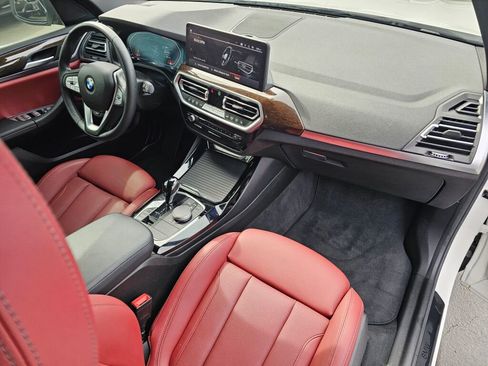 Used 2024 BMW X3 xDrive30i image 11