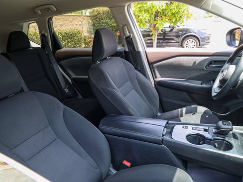 Used 2023 Nissan Rogue S FWD image 21