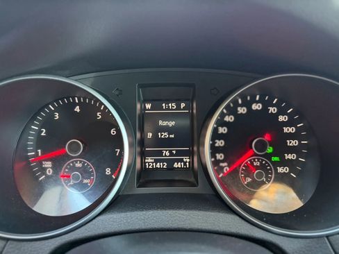 Used 2012 Volkswagen Golf 2-Door FWD image 11