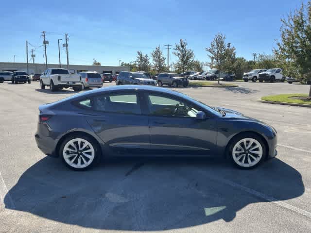 Used 2022 Tesla Model 3 Long Range AWD/4WD image 9