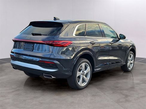 New 2025 Audi Q5 Premium Plus image 3
