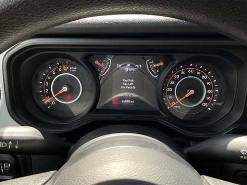 Used 2024 Jeep Gladiator Sport AWD/4WD image 33