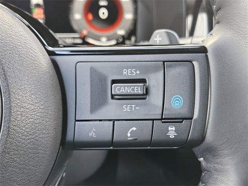 Used 2023 Nissan Pathfinder Platinum w/ Cargo Package image 24