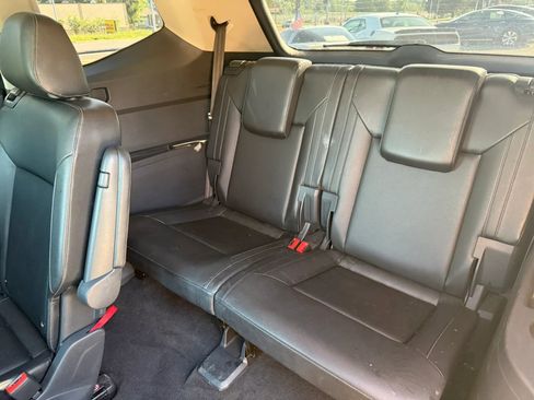 Used 2018 Volkswagen Atlas SEL w/ R-Line Package AWD/4WD image 13