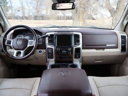 Used 2015 RAM 2500 Laramie w/ Cold Weather Group image 16