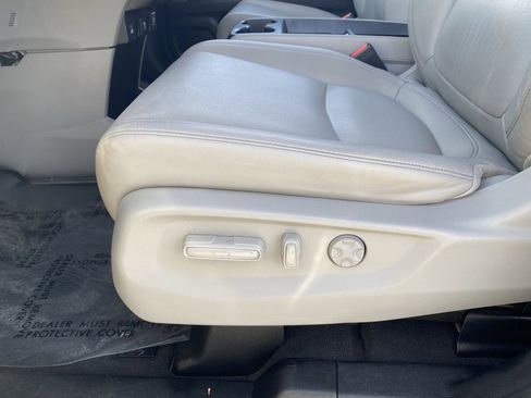 Certified 2024 Honda Odyssey Touring image 16