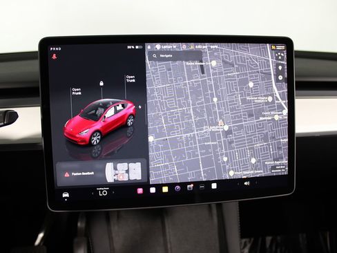 Used 2024 Tesla Model Y Long Range AWD/4WD image 13