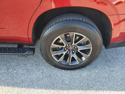 Used 2022 Chevrolet Tahoe Z71 w/ Luxury Package image 19