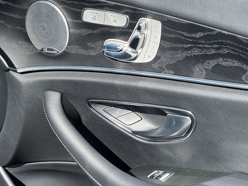 Used 2017 Mercedes-Benz E 300 image 16