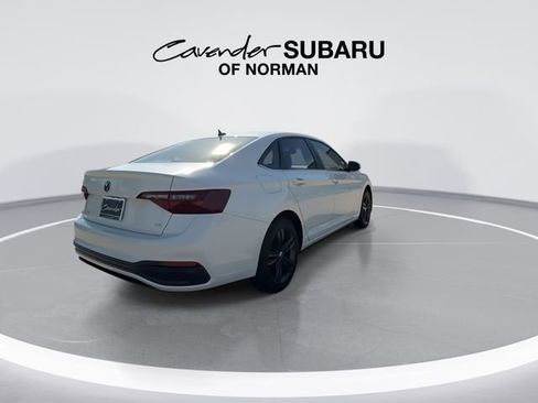Used 2023 Volkswagen Jetta SE FWD image 8