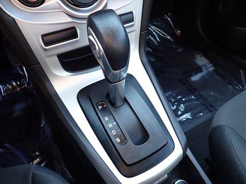 Used 2014 Ford Fiesta SE FWD image 17