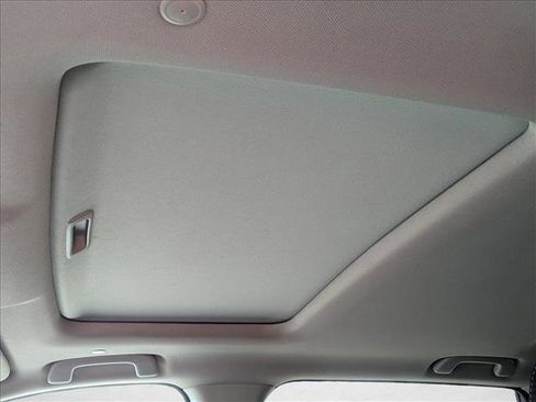 Used 2024 Honda CR-V EX image 15