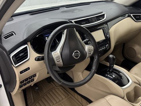 Used 2016 Nissan Rogue SL w/ SL Premium Package AWD/4WD image 13