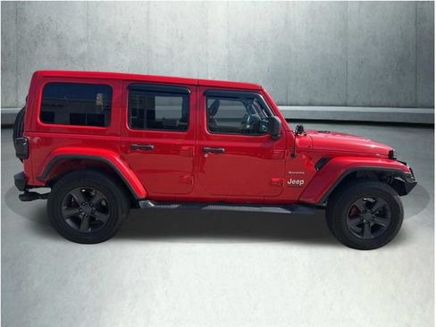 Used 2021 Jeep Wrangler Unlimited Sahara w/ Uconnect 4C Nav & Sound Group AWD/4WD image 7
