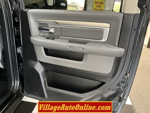 Used 2018 RAM 1500 Big Horn AWD/4WD image 33