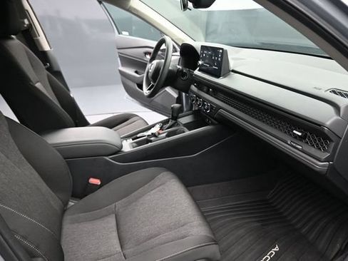 Used 2026 Honda Accord SE image 22
