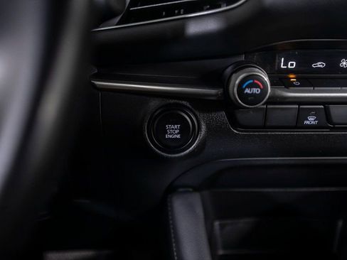 Used 2023 MAZDA MAZDA3 s image 23