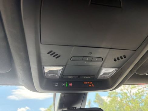 Used 2025 Chevrolet Blazer RS FWD image 16