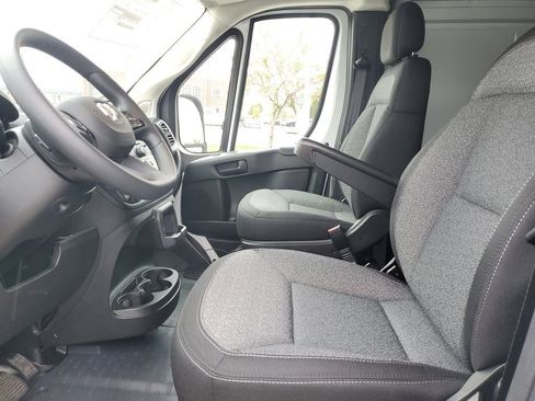 New 2025 RAM ProMaster 1500 w/ Quick Order Package 22G SLT image 16