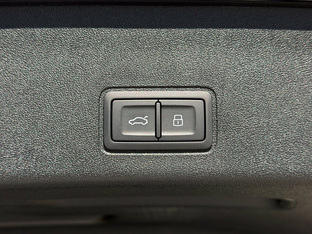 New 2026 Audi Q3 quattro 2.0T AWD/4WD image 38