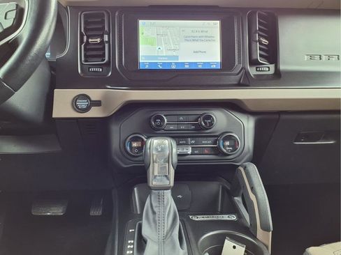 Used 2021 Ford Bronco Big Bend w/ Sasquatch Package image 22