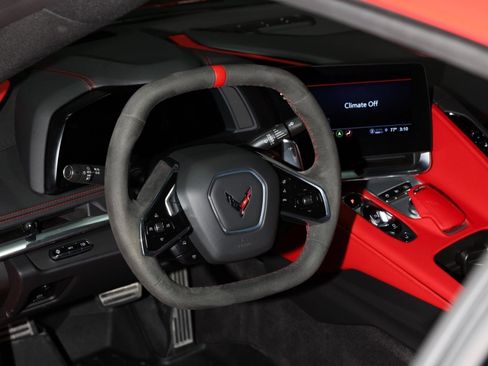 Used 2023 Chevrolet Corvette Stingray Preferred Cpe w/ Z51 Performance Package RWD image 6