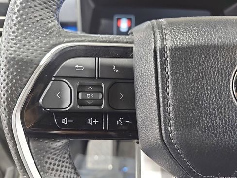 Used 2024 Toyota Sequoia Platinum image 22