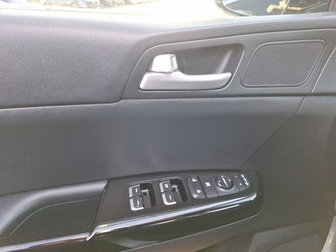 Used 2019 Kia Sportage EX FWD image 17