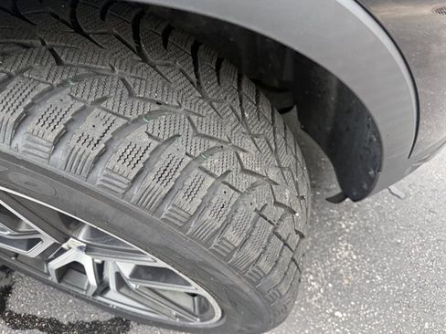 Used 2019 Ford Explorer Sport w/ Equipment Group 401A AWD/4WD image 5