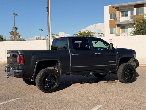 Used 2017 GMC Sierra 1500 SLT w/ Suspension Package, Off-Road AWD/4WD image 4