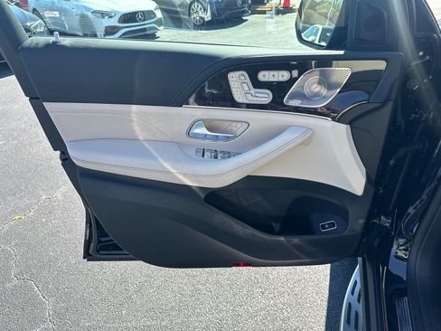 New 2026 Mercedes-Benz GLS 450 4MATIC image 10