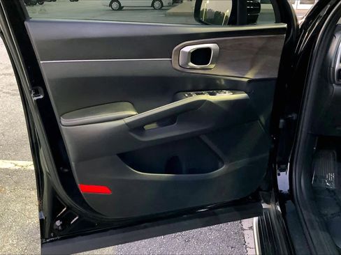 Used 2023 Kia Sorento EX w/ Panoramic Sunroof Package image 20