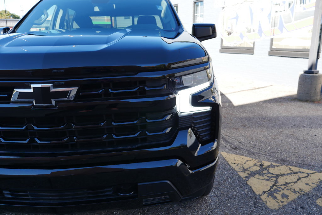 New 2026 Chevrolet Silverado 1500 RST w/ Dark Appearance Package AWD/4WD image 3