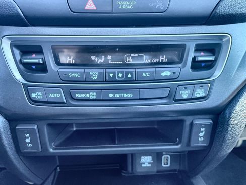 Used 2019 Honda Ridgeline RTL image 17