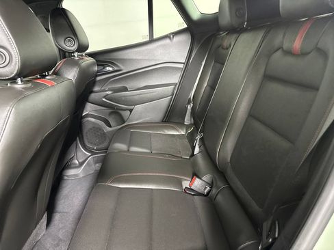 Used 2024 Chevrolet Trax RS FWD image 22