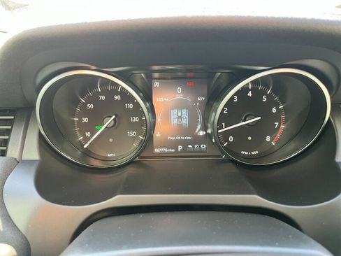 Used 2018 Land Rover Range Rover Evoque SE image 28