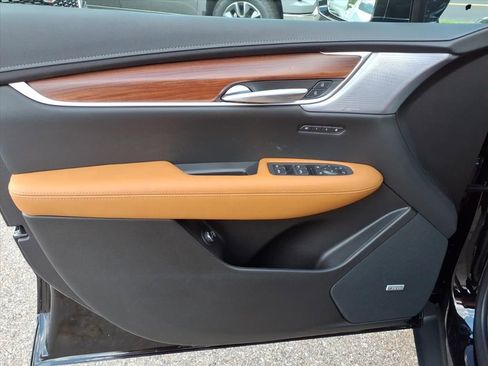 New 2025 Cadillac XT5 Premium Luxury w/ LPO, Floor Liner Package image 11