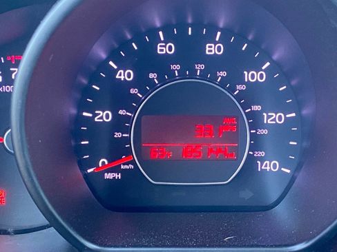 Used 2017 Kia Soul image 23