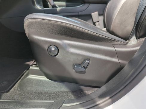 Used 2020 Jeep Grand Cherokee Altitude image 13