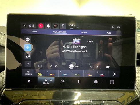 Used 2022 Jeep Compass Trailhawk w/ Trailhawk Convenience Group image 31