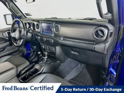 Used 2020 Jeep Wrangler Unlimited Sahara image 11